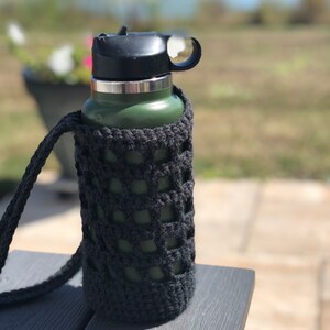 Water bottle holder image 3