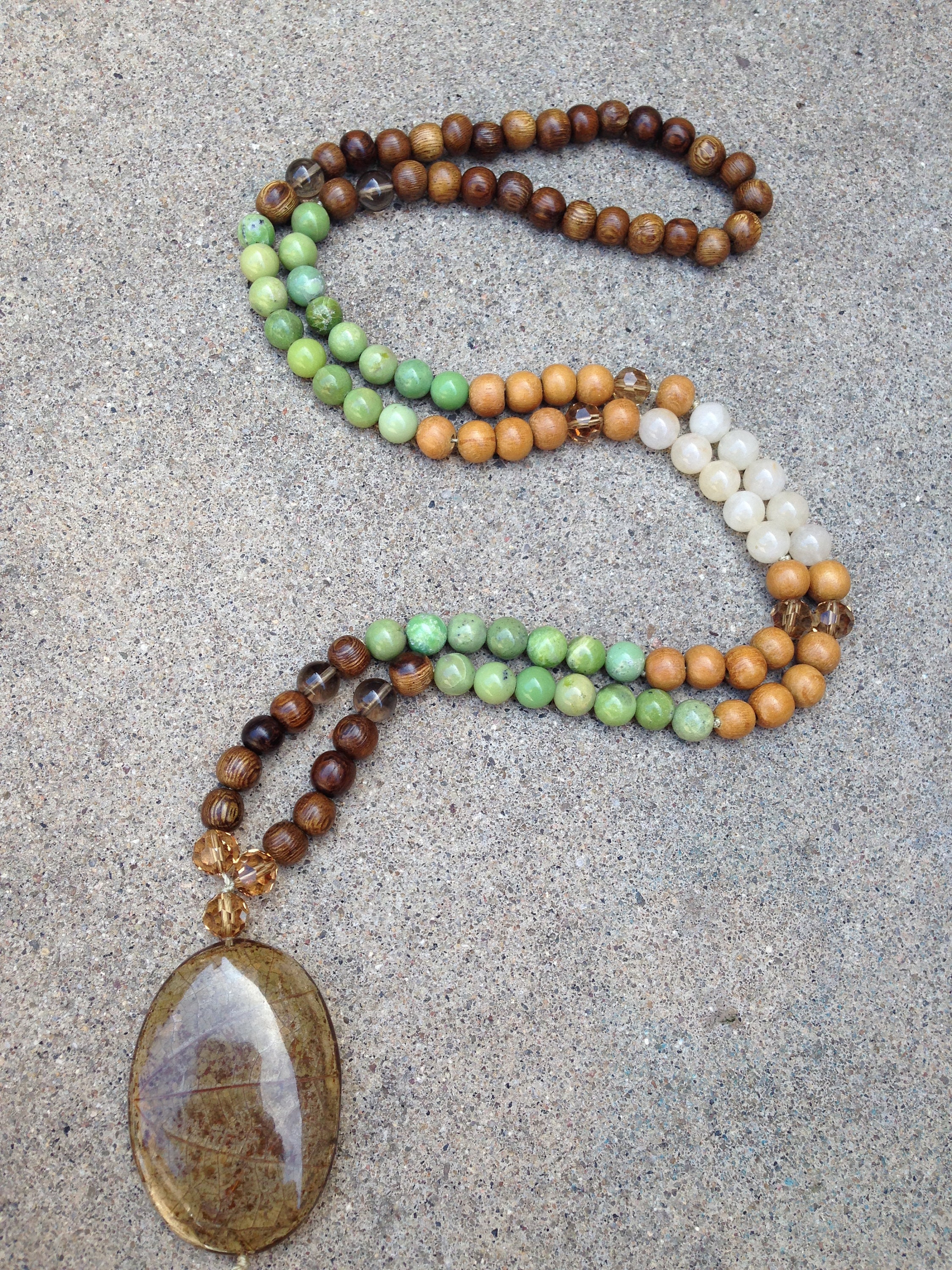 Bodhi Seed Mala: Meaning, Benefits, and Uses of This Bracelet