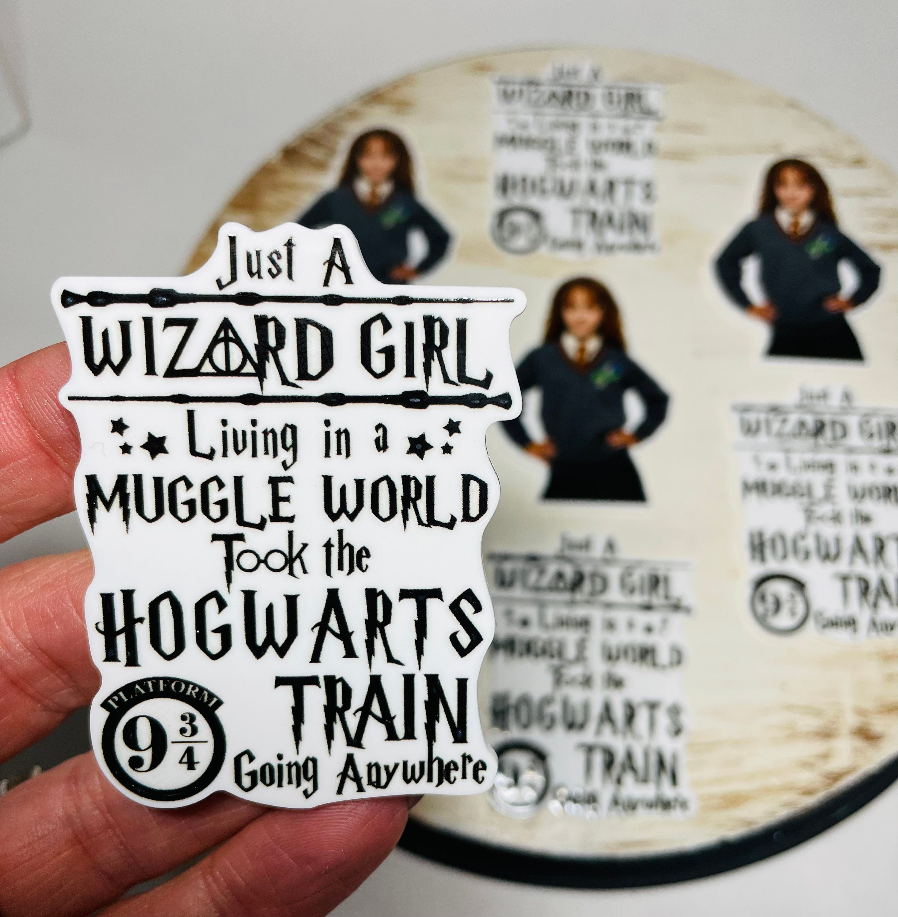 Official Just A Wizard Girl Living In A Muggle World Took The Hogwarts Train Going Anywhere Shirt 1 - Foto 5