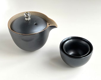 Tetera de porcelana de viaje hecha a mano con dos tazas