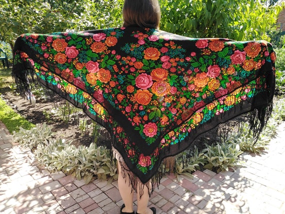 The black scarf Russian shawl shawl Ukrainian shaw