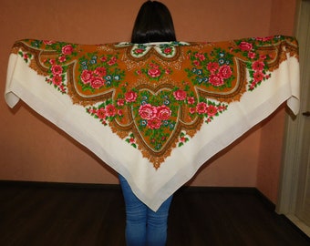 Wite scarf Russian shawl shawl Ukrainian shawl Wool Shawl with tassels Floral shawl Babushka shawl Scarves vintage shawl USSR shawl