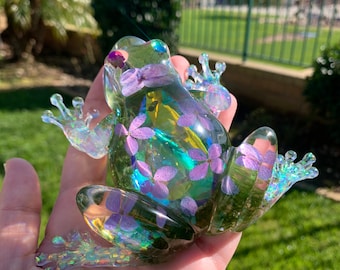 Resin Garden Frog Figurine with Prism