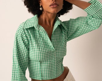 Blusa de algodón con cuello corsé y mangas largas con espalda con gancho