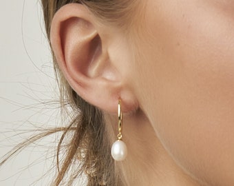 Real Pearls Hoops Earrings, Dainty Pearls Earrings, Beautifull earrings, Gold plated earrings, Dainty Earrings, Tiny Earrings, fashion