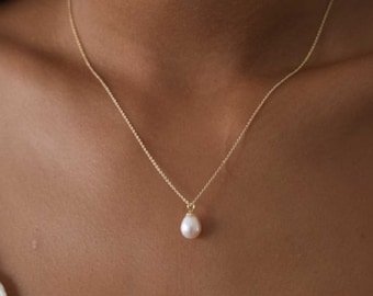 Perlenkette - natürliche Perlenkette - Zarte Halskette - Minimalistische Halskette - Vergoldete Halskette - Zierlicher Schmuck
