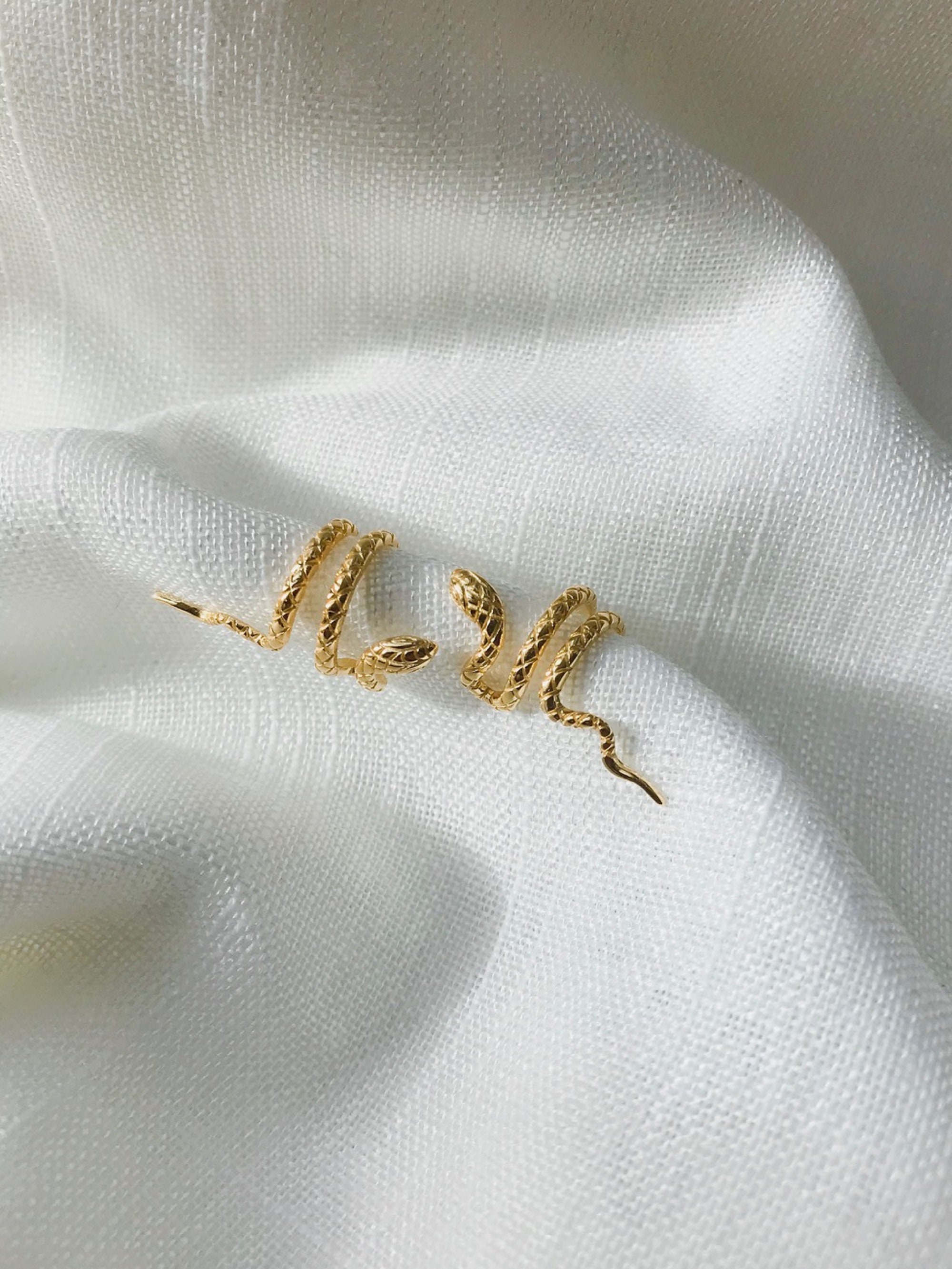 Tiny Snake ear cuff, Huggie ear cuff, Gold ear cuff, Serpent ear cuff…