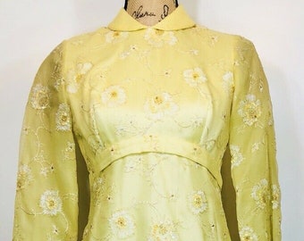 Vintage 1950s Yellow Embellished Hostess Gown Peter Pan Collar Theatre Wedding