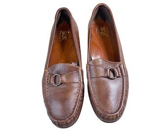Mocassini slip on in pelle marrone da donna SAS taglia 8 stretti