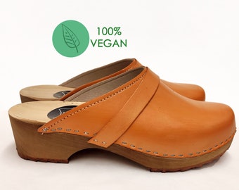 Zuecos veganos suecos BONDA Zuecos hechos a mano, Piel vegana, Zuecos veganos color miel, Zuecos canela para mujer, Zuecos, Tacón bajo, Mules, Suecia