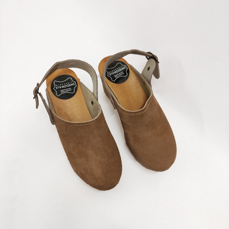 Svenska Träskor - LOTTA röd - Sandaler Mockasiner Trä Damträskor Läderträskor Damträskor Stövlar Dam Trä nubuck mocka högklackade skor blå BROWN