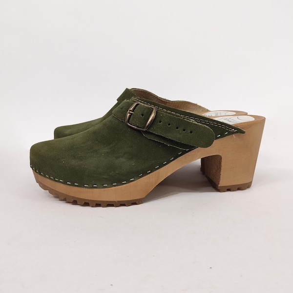 Swedish Clogs  - LOTTA red green - Sandals Moccasins Wooden Women clogs Leather Clog Womens clogs Boots Womens Wood nubuck suede