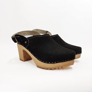 Svenska Träskor - LOTTA röd - Sandaler Mockasiner Trä Damträskor Läderträskor Damträskor Stövlar Dam Trä nubuck mocka högklackade skor blå BLACK