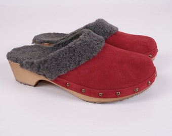 Swedish Clogs fur  - ELSA suede - Wooden  Womens Wood Winter Clogs, warm present Sweden, Christmas Gift, Natural WOOL green blue red