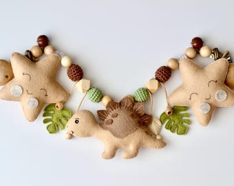 Dinosaur Pram Chain, Felt and Crochet Stroller Toy, Personalized Newborn Gift, Wooden Stroller Chain