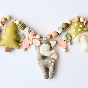 Stroller chain deer