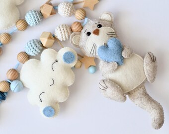 Pram Chain with Otter and Clouds, Felt Stroller Toy for Baby Girl, Personalized Newborn Gift