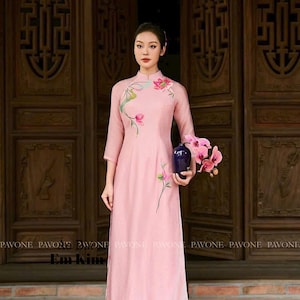 Tơ óng Embroidered Flowers Ao Dai |Ao Dai Viet Nam | Vietnamese Long Dresses | Lunar New Year| Pink women ao dai dress| no Pants| V12