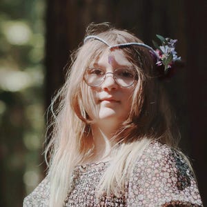 Night court seer fae fairy faerie fantasy elf olives prophecy oracle headpiece simple delicate circlet cosplay costume