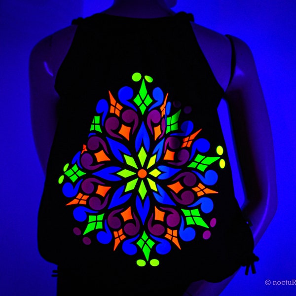 Handverzierter UV Rucksack - "PsyMandal"| Reaktiv im UV-Schwarzlicht |