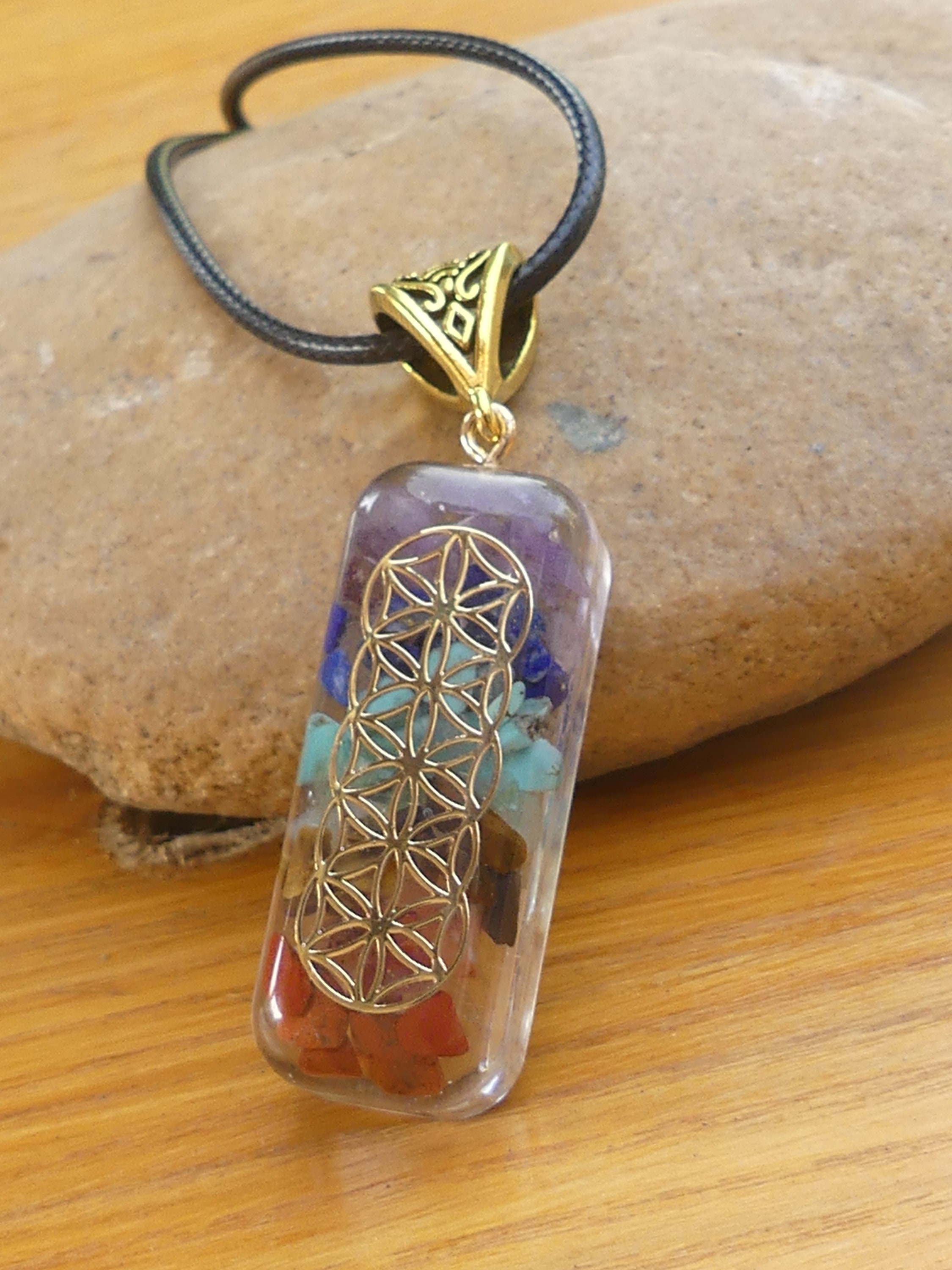 Collier Reiki 7 Chakras Pierres de Guérison Amulette Pierre Gemme Fleur Vie