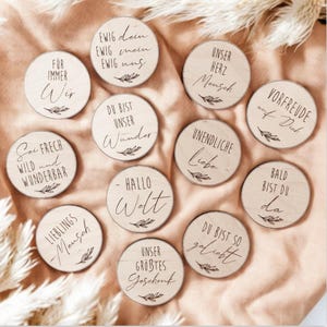 Meilensteinkarten Geburt Fotografie Babybauchshooting Meilensteinscheiben Baby Holzscheiben Holz babyparty Babyzimmer Newbornshooting Props