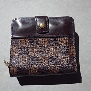 Louis Vuitton Compact Bi-Fold Damier Ebene Geldbörse