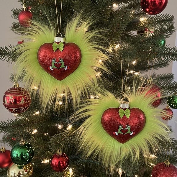 Adornos de corazón del Grinch