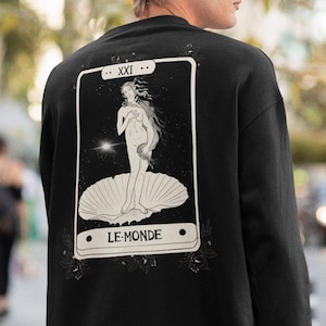 Tarotkaart de wereld Sweatshirt - Botticelli art inspired hoodie - Esoterische Illustratie Geboorte van Venus Tarot Unisex esthetiek %100 Katoen