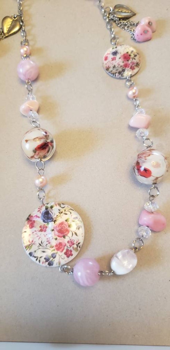 Fun Floral long necklace.  Beaded chain necklace,… - image 3