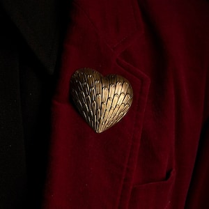 Heart Pin/Heart Brooch/Valentine Brooch/Valentine Pin/Blooming Heart Pin/Blooming Heart Brooch/Lapel Pin/Hat Pin/Vintage Style Pin/Tie Pin