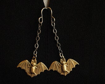 Bat Earring/Bat Jewelry/Halloween Earring/Halloween Jewelry/Witch Earring/Witch Jewelry/Halloween Style/Halloween Lover/ Bat Lover