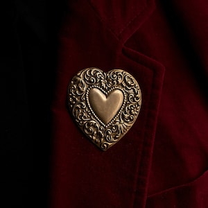 Heart Pin/Heart Brooch/Valentine Brooch/Valentine Pin/Blooming Heart Pin/Blooming Heart Brooch/Lapel Pin/Hat Pin/Vintage Style Pin/Large Pin
