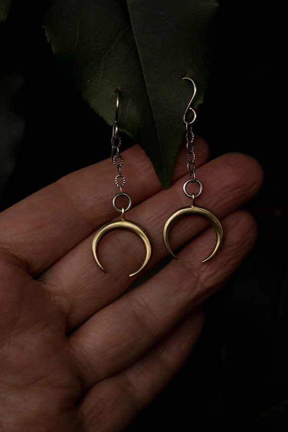 Celtic Moon Sterling Silver Earrings » County Argyle