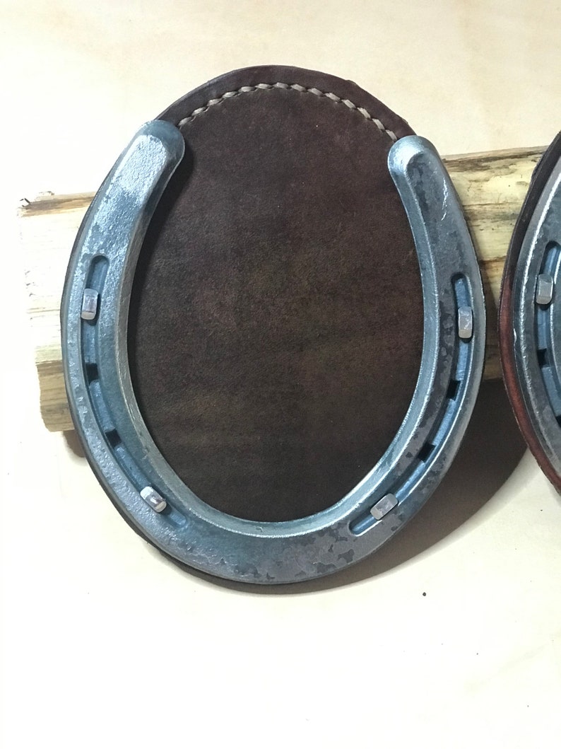 Horseshoe Art. Horseshoe Coaster. Handmade Leather. Gift for Etsy