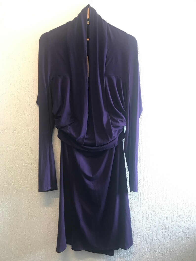 Everyday comfortable /& chic Unique Elegant 2-way Purple Batwing below the knee Dress Size SmallMedium.