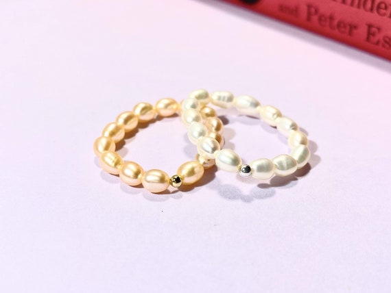 925 Sterling Silver Pearl Ring | Organic White Pea