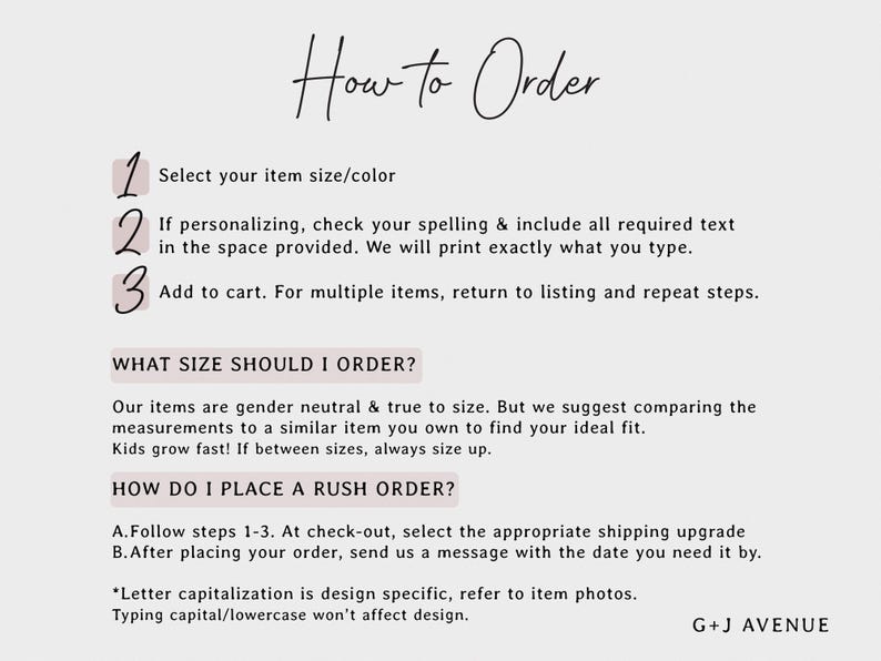Puede incluir: Gr&aacute;fico color crema con instrucciones sobre c&oacute;mo realizar un pedido, incluida la selecci&oacute;n de talla/color, la personalizaci&oacute;n y la adici&oacute;n al carrito. El texto tambi&eacute;n aborda el dimensionamiento y el pedido urgente. El logotipo de G+J AVENUE est&aacute; en la parte inferior.
