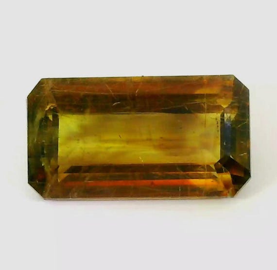Natural Alexandrite 2.77 Carats | Green-yellow to Red-brown