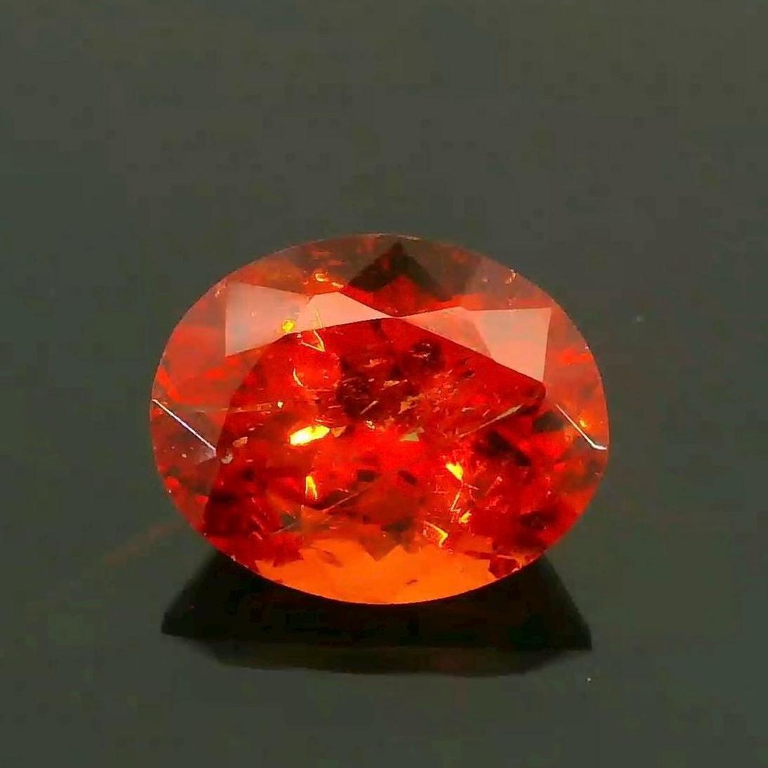 Rare Pierre Précieuse Spessartite Orange De Namibie – 1,65 Carat – Collection P169.129