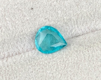Naturlig blå turmalin 1,25 ct | päronslipning | VSI-klarhet | Ursprung från Moçambique | lös ädelsten | Certifierad