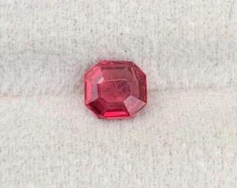 Natuurlijke spinel 0,70 Mogok rode karaat 4,97 x 5,36 mm |  Vierkant gesneden | rode kleur |  losse edelsteen | wolk19edelstenen