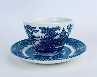 Tazza e piattino da tè vintage Churchill Blue Willow – Ironstone inglese – Set in porcellana blu e bianca