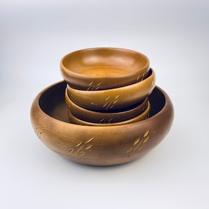 Vintage Baribocraft Canada Wood Salad Bowl Set - Set of Four (4) Individual Bowls + One (1) Serving Bowl