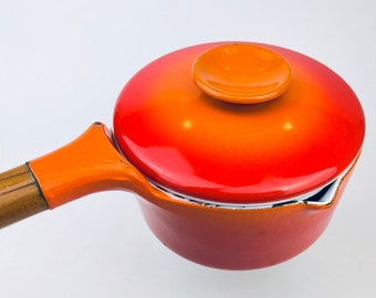 Vintage Royal Sealy Japan Porcelain Enamelled Cast Iron Saucepan - Cherry Flame/Orange Flame' Ombre Orange/Red Descoware - 0.95 L or 1.0 QT