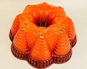 Vintage Ombre Bright Burnt Orange Bundt Brand Fiesta Party Pan - Heavy Cast Aluminum - Nordic Ware - Minneapolis, Minn., USA