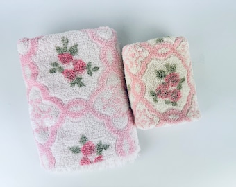 Vintage 'Lady Galt' Pink + White Floral Bouquet Bath + Hand Towel Set - 100% Cotton - Made in Canada