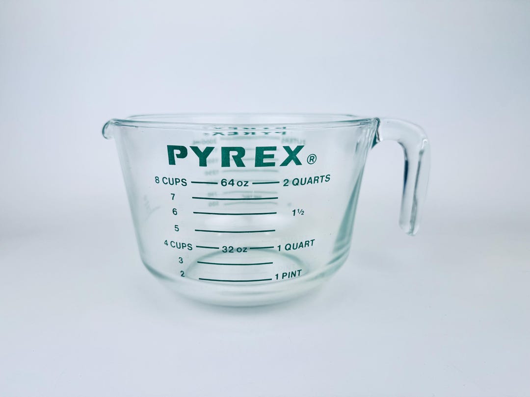 Vintage Green 'PYREX' Glass Measuring Cup 564 8 Cups/2 Litre Metric ...