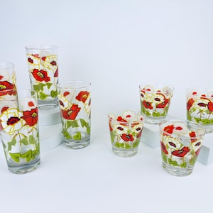 Vintage 1970s Bright Poppy Floral Glasses by Dominion Glass Co. – Canadian Mid-Century Drinkware