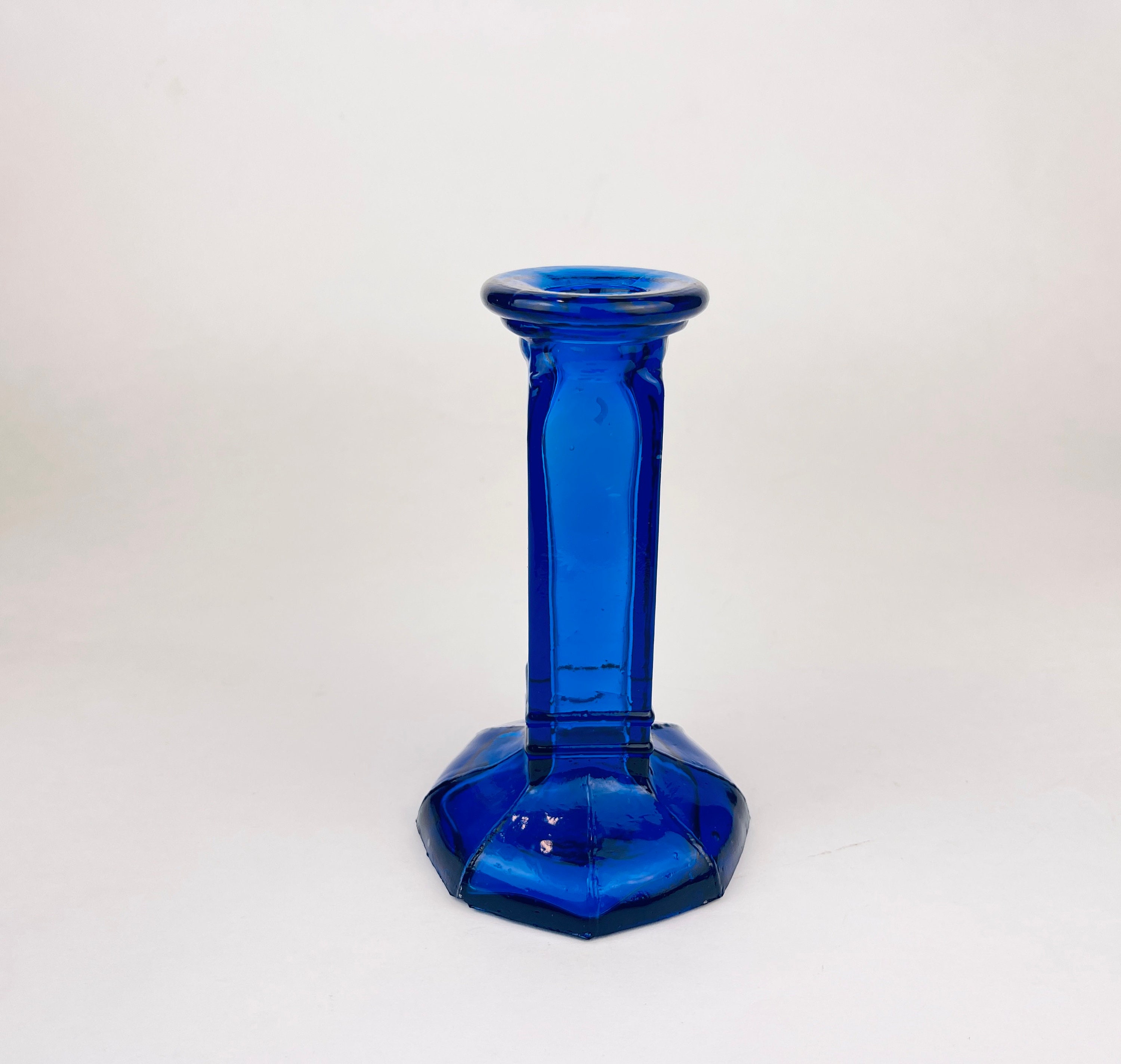 ヴィンテージ手吹きコバルトブルーガラスキャンドルホルダー - 八角形